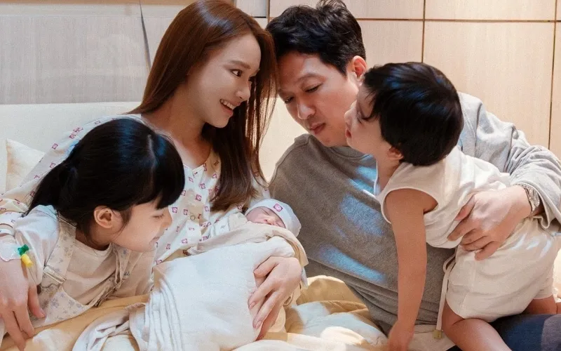 Nhã Phương Kỷ Niệm Lần Sinh Nở Thứ Ba