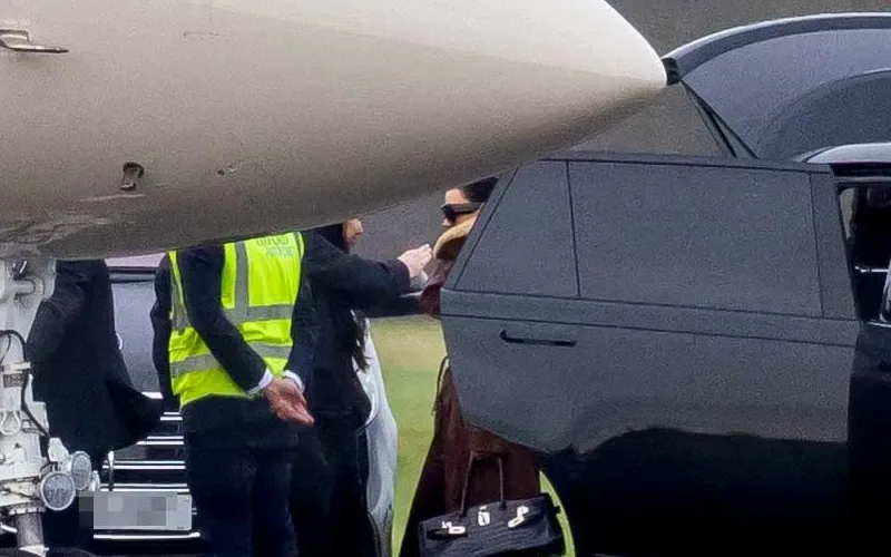 Hình Ảnh Lãng Mạn Tại Khách Sạn