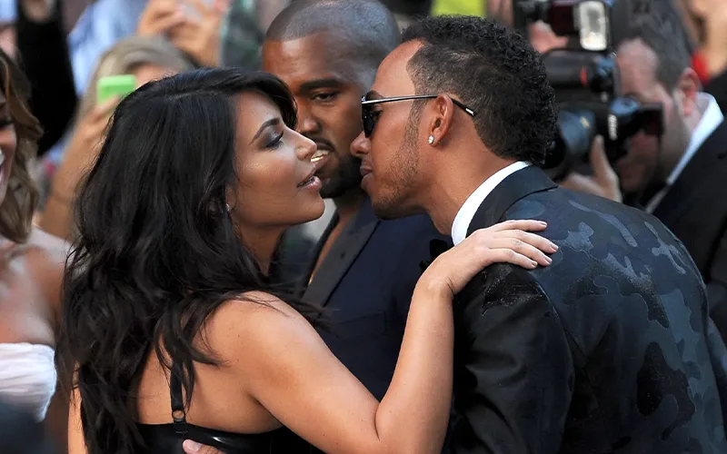 Lịch Sử Mối Quan Hệ