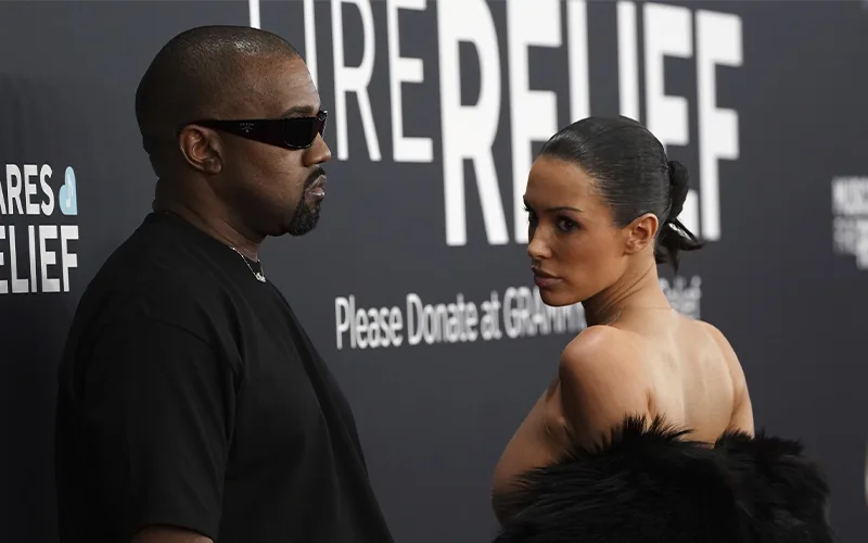 Sự Nghiệp Kiến Trúc và Thời Trang