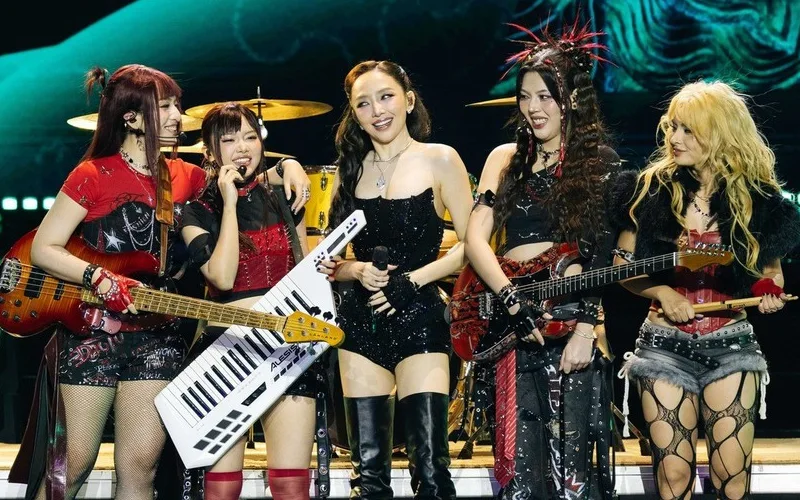 Tương Tác Thoải Mái với Bạn Hữu