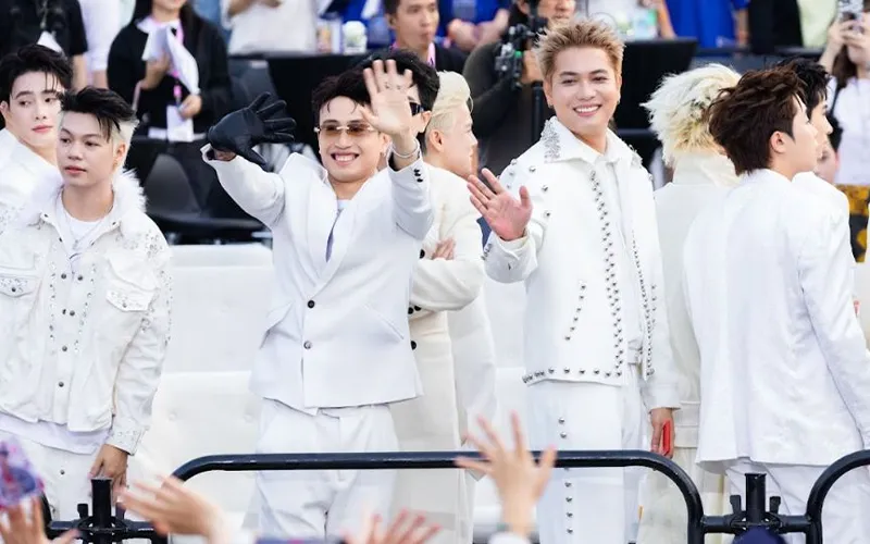 Áp Lực Từ So Sánh