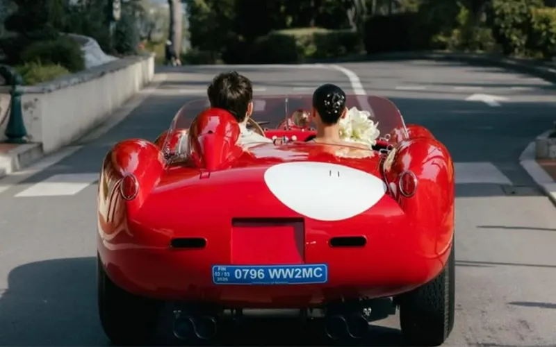 Siêu Xe Ferrari Và Buổi Lễ Đặc Biệt