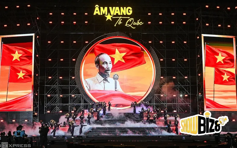 Âm vang lịch sử tại Âm vang Tổ quốc