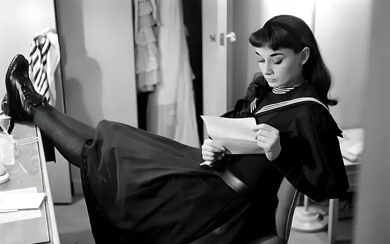 Cuộc sống và sự nghiệp của Audrey Hepburn