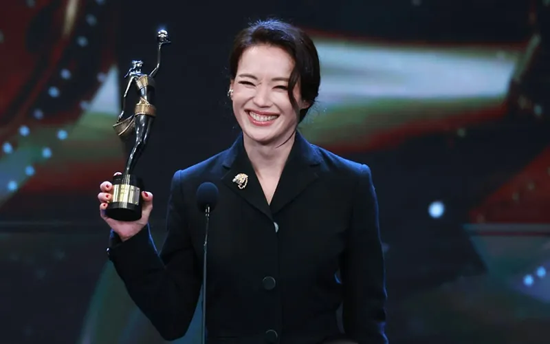 Hành Trình Nghệ Thuật Đầy Ấn Tượng