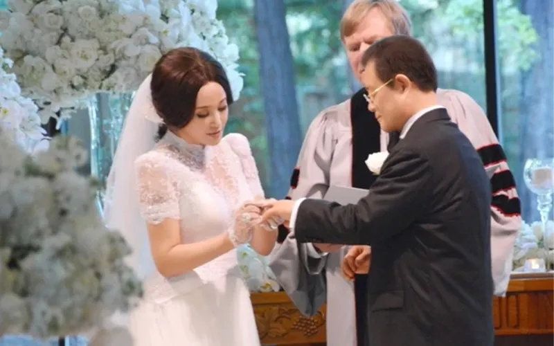 Tình trạng hôn nhân gây tranh cãi