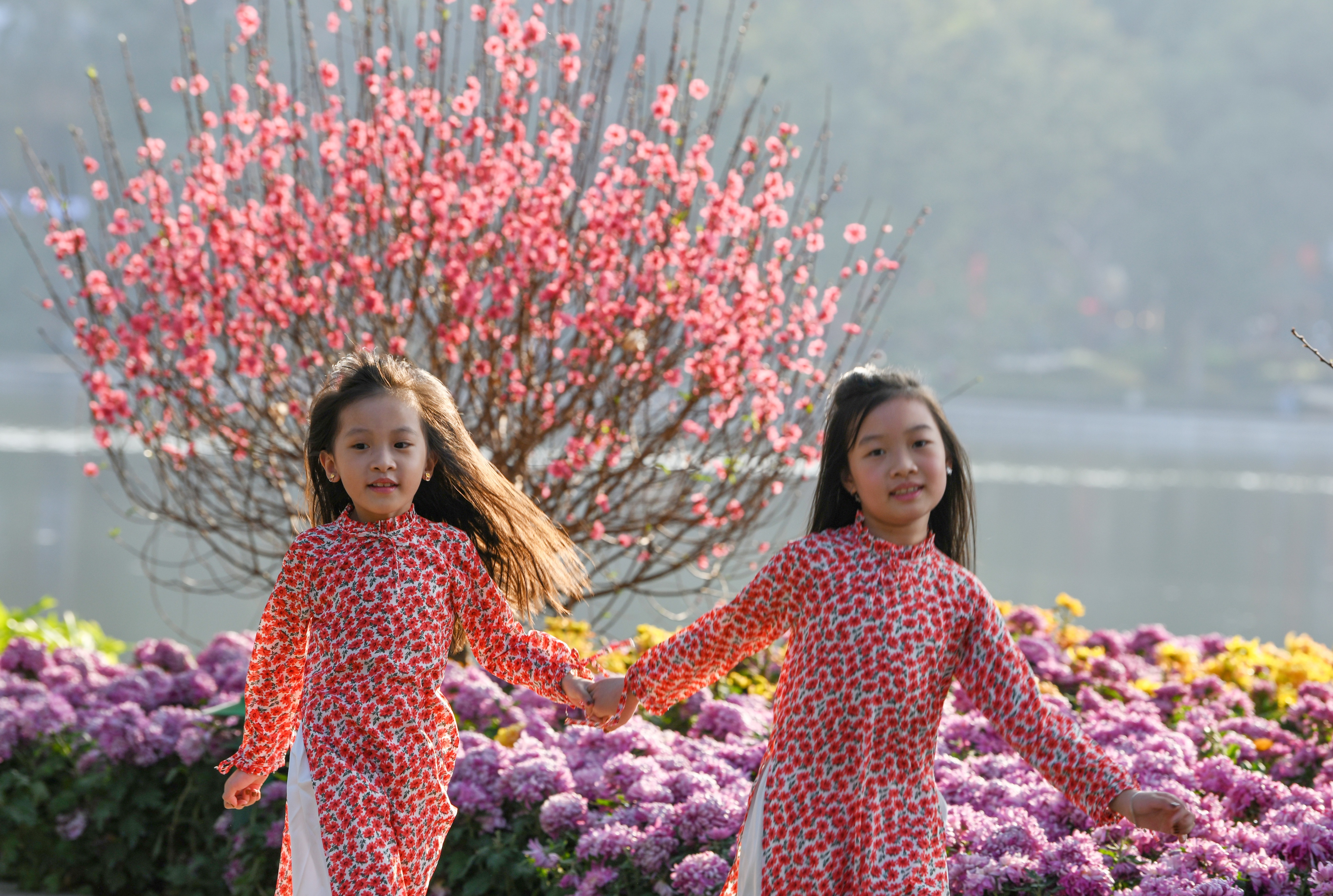 Sao Việt hoài niệm tuổi thơ: Từ "Công chúa hàng hiệu" đến hành trình võ thuật